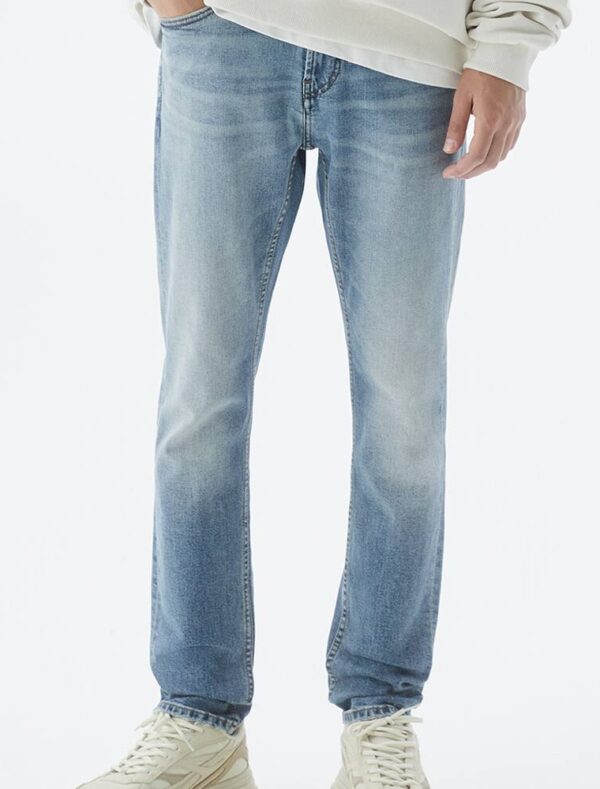 Men’s Slim Fit Chinos